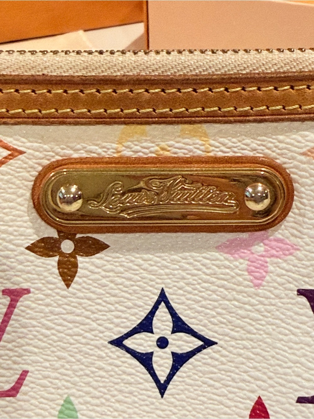 Louis Vuitton Milla Multicolor Pochette - Picture 9 of 17